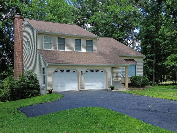 19018 Hunt Pass Ct, Parkton, MD 21120