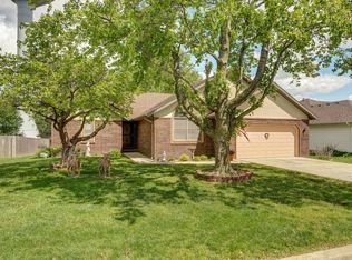 304 N Laurel Ln, Nixa, MO 65714