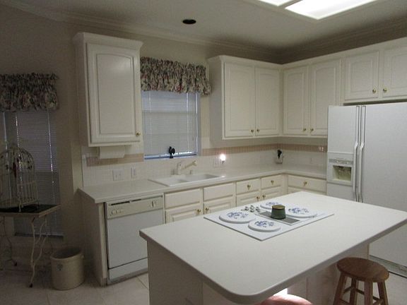 5th image of 2432 Fairway Pointe Dr