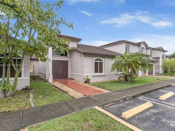 8433 NW 189th St, Hialeah, FL