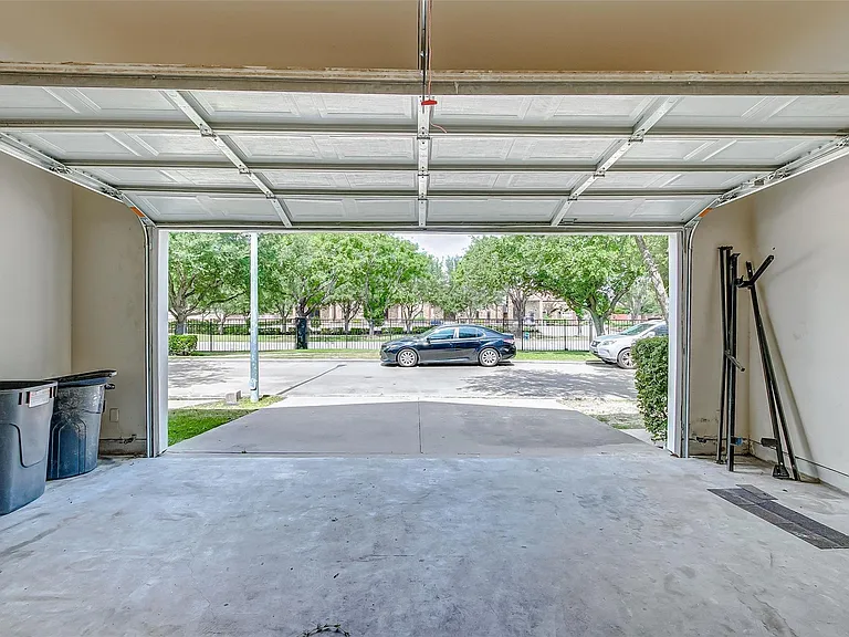 3742 E Ashford Villa Ln — Photo 39