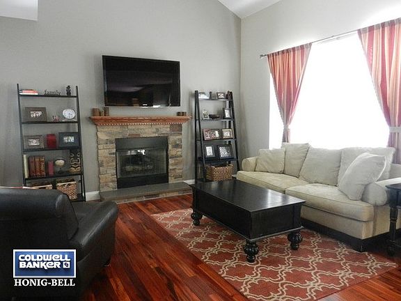 4th image of 2631 Haydn St