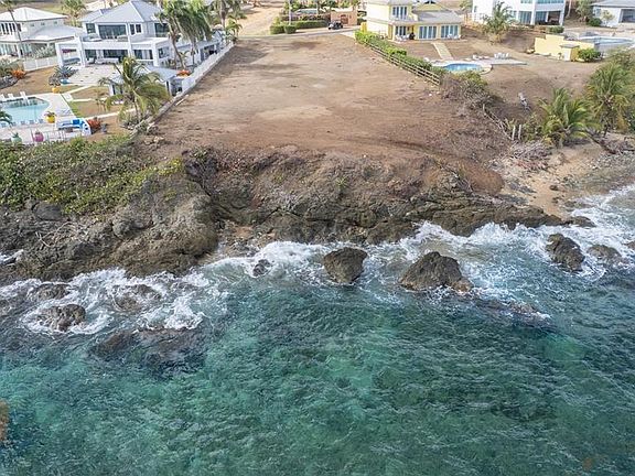 2nd image of 6 BEACH VILLAGE