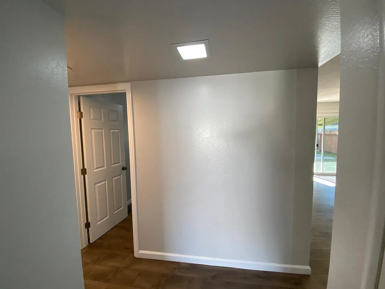 4 bed, 1285 sqft, $2,795 — Photo 4