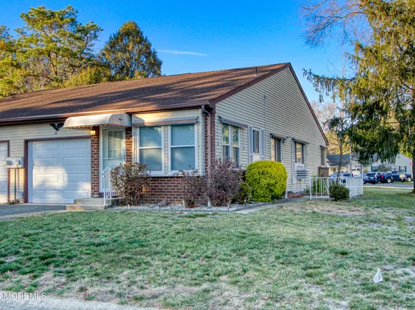 1 Stonybrook Court #B, Whiting, NJ 08759