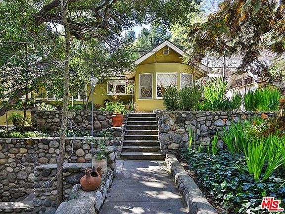 3rd image of 2245 Beverly Glen Pl