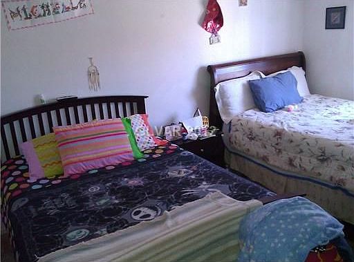 5th image of 217 Carlin Ave