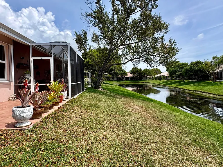 315 Coral Trace Ln — Photo 1