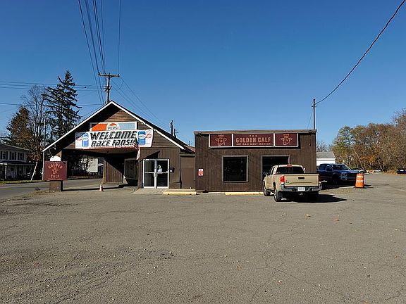 4th image of 709 S Main St
