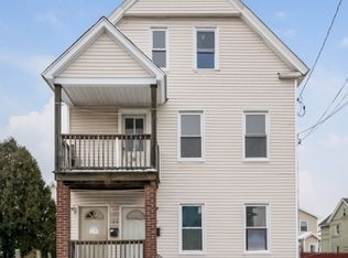 42 W School St, West Springfield, MA 01089