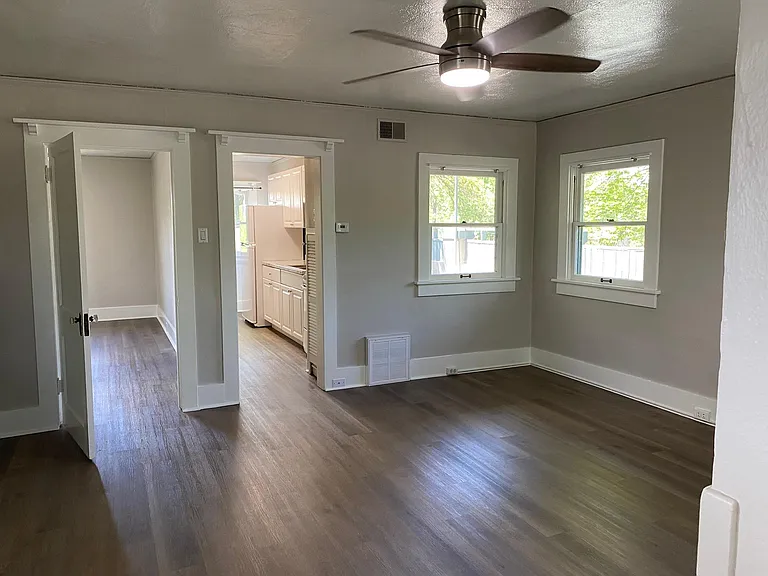 1449 S University Blvd — Photo 2