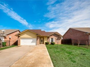 345 Cotton Dr, Mansfield, TX 76063