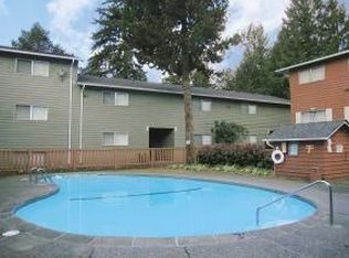 601 NE 162nd Ave APT 2, Portland, OR 97230