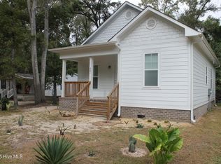 301 E Goodman St, Fair Bluff, NC 28439