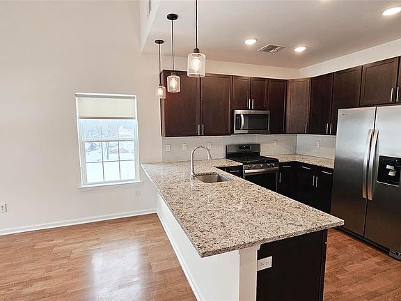3rd image of 260 W Main St #15