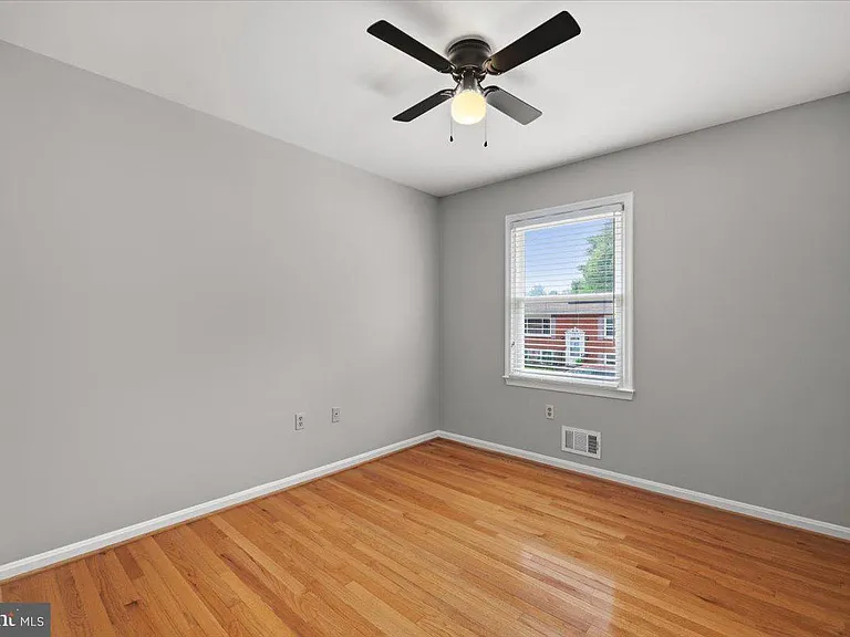 11603 Butlers Branch Rd — Photo 13