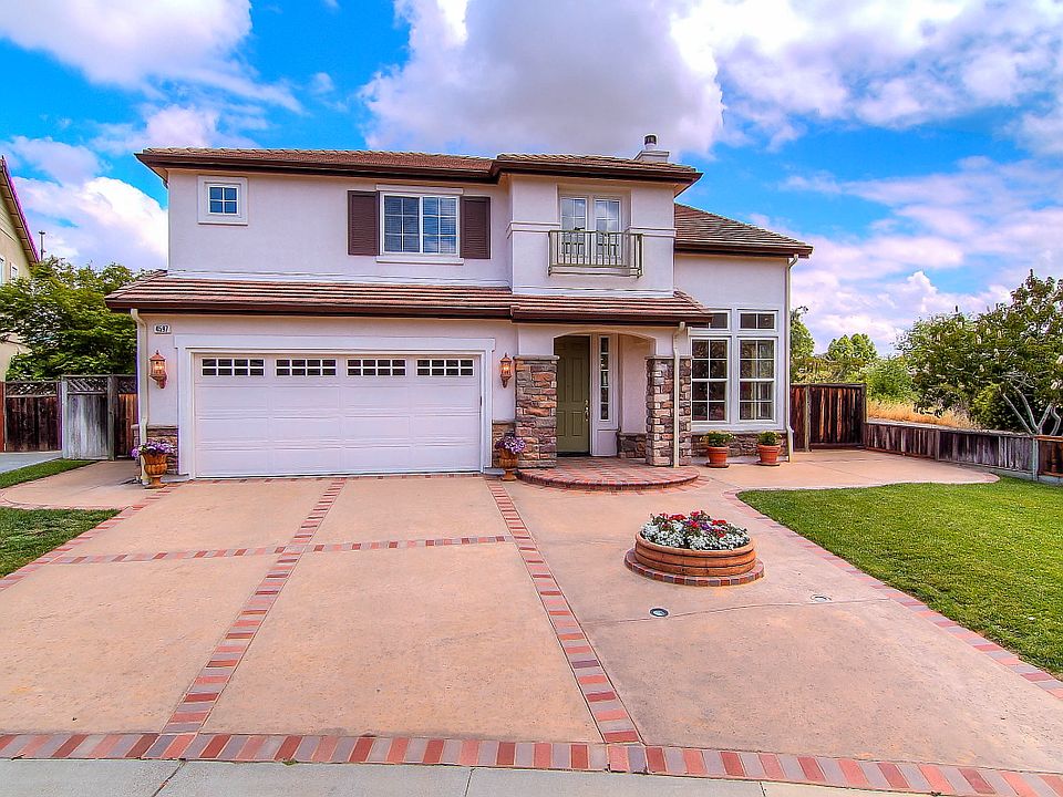 1st image of 4597 Persimmon Dr