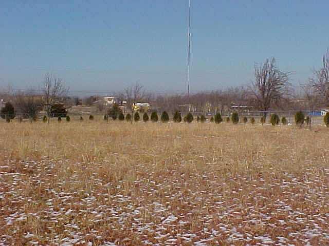 2nd image of 415 S Lariat Dr Lot 2