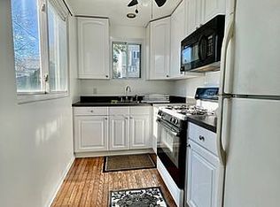 12 E 3rd St #2, Brooklyn, NY 11218