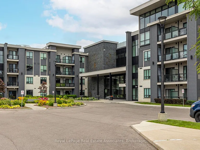3170 Erin Mills Pkwy #321 — Photo 2