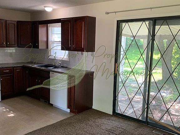 5th image of 4313 Ditzler Ave