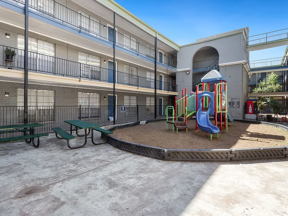 Sharpstown Manor