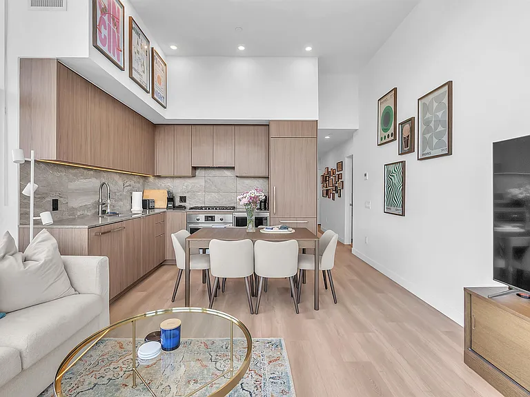 626 Claremont St #2807 — Photo 8