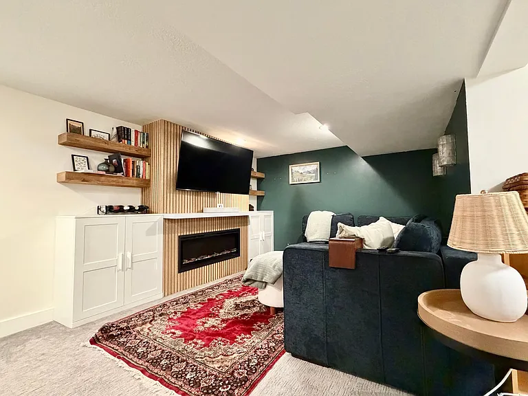 251 E Kelsey Ave — Photo 9