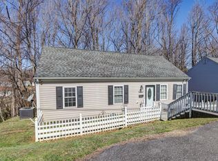 734 Crestwood Cir, Lynchburg, VA 24502