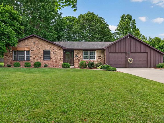 2nd image of 11405 Simmons Ct