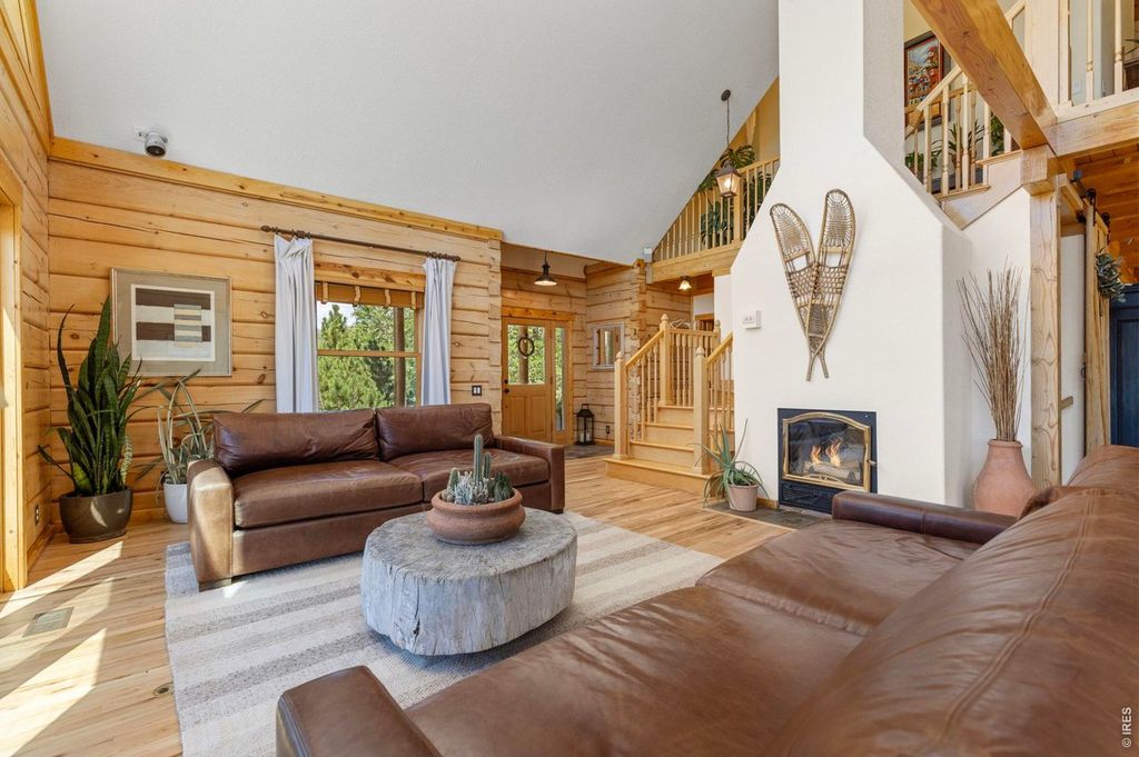 3336 Huckleberry Way