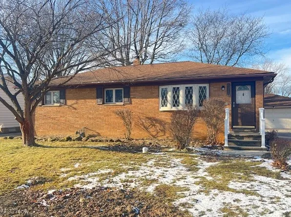 6210 Siegler Dr, Brookpark, OH 44142