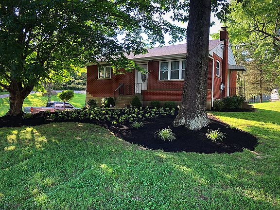 4th image of 23 Pete Neiser Dr