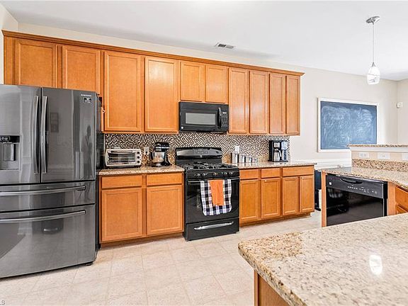 3rd image of 2844 Chari Park Ln