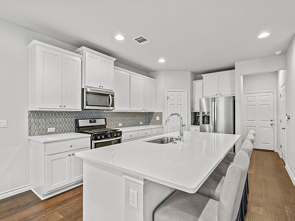 5th image of 4818 Star Jasmine Dr #122