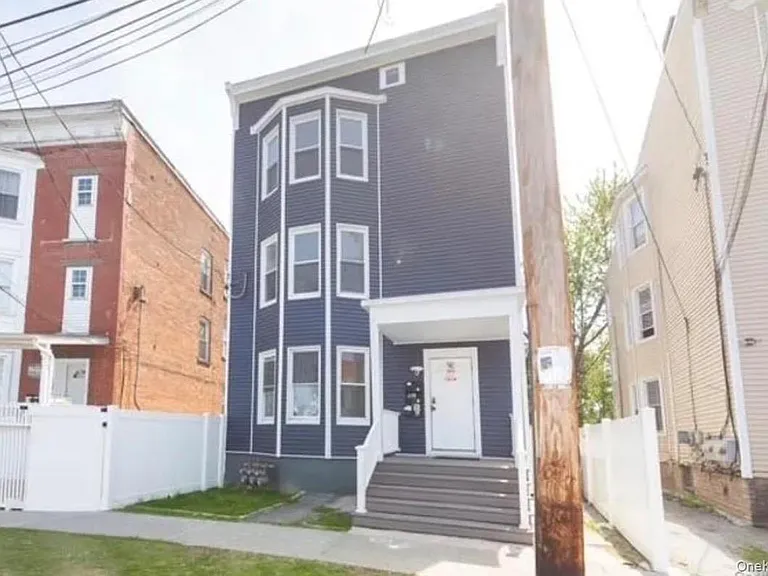 106 Winnikee Ave #3 — Photo 1