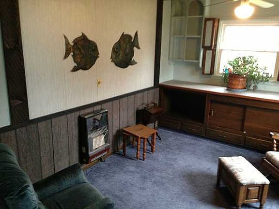 2nd image of 825 Wallace Ave