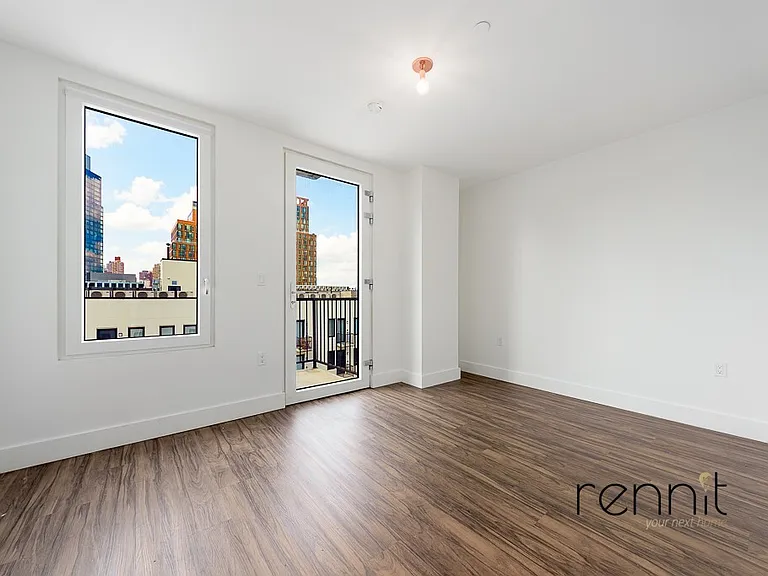26-24 4th St #610A — Photo 7