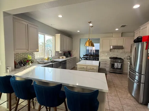 1818 Lake Wood Dr, Oakley, CA 94561