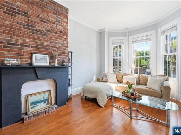 20 Fleet St, Jersey City, NJ 07306