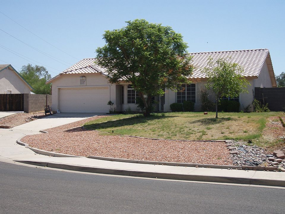 1st image of 947 N 94th St