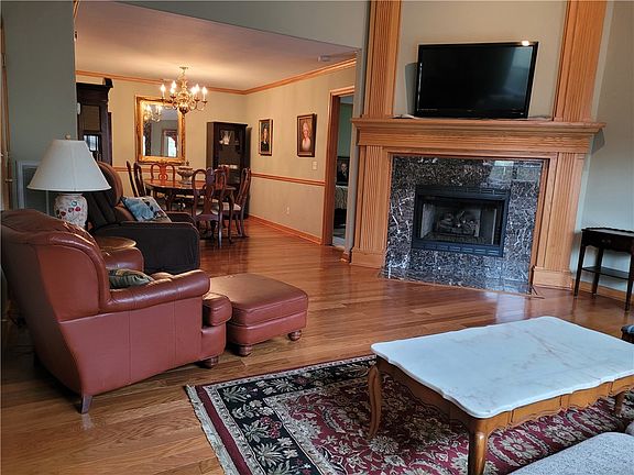 5th image of 63 E Cydnee St