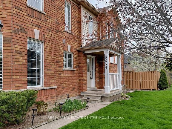 4th image of 5554 Linwell Pl