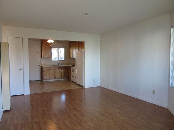 2nd image of 8276 Lancaster Dr APT 1