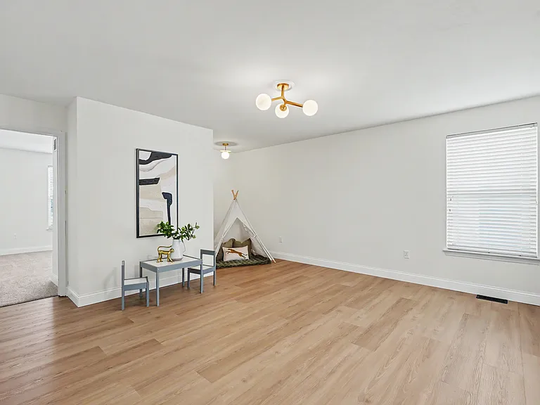 8003 Knights Crossing Dr — Photo 23