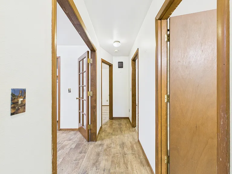 109 Cary Ave — Photo 10