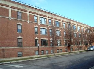 208 E 44th St UNIT 4, Chicago, IL 60653
