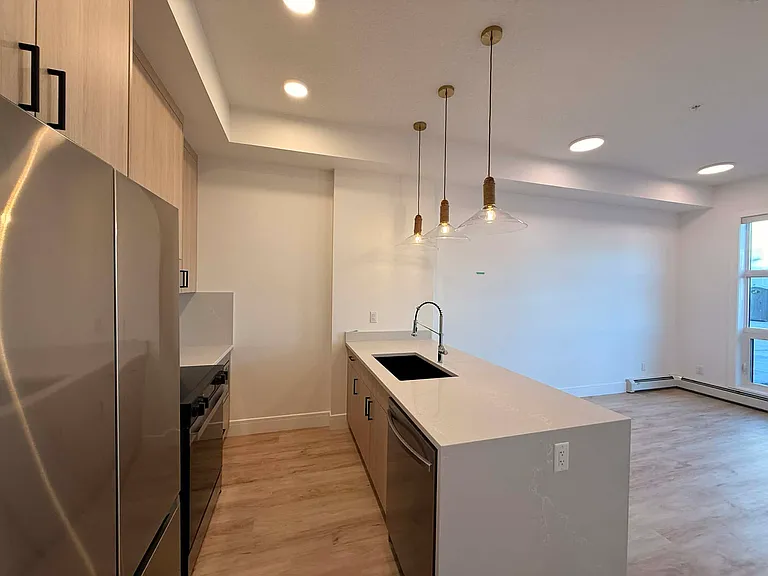 330 Dieppe Dr SW #104 — Photo 7