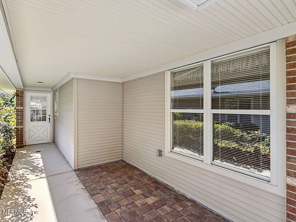 3rd image of 4580 MIDDLETON PARK Circle E