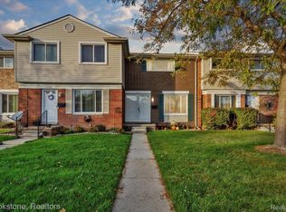 8111 Busko St, Warren, MI 48093